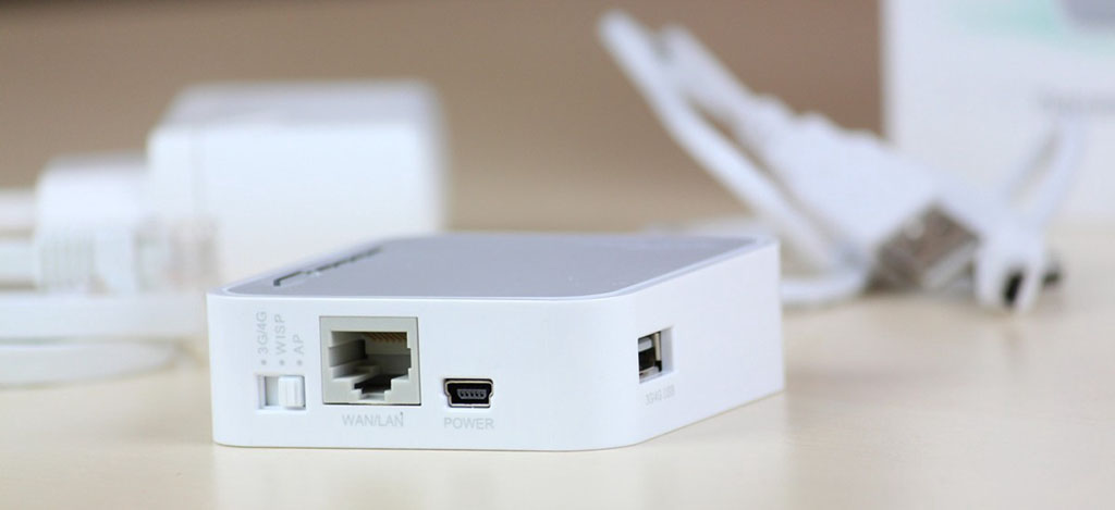 TP-LINK TL-MR3020 – компактный Wi-Fi роутер, оснащенный USB-портом для подключения 3G/4G и LTE модемов.
