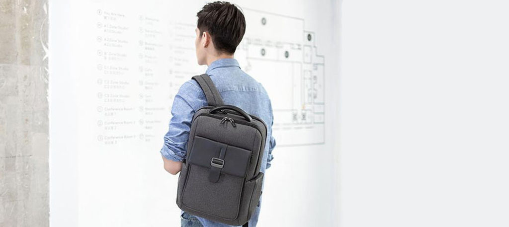 Xiaomi Mi Fashion Commuter Shoulder Bag 2 in1 Black – стильный и удобный рюкзак со съемной сумкой. 