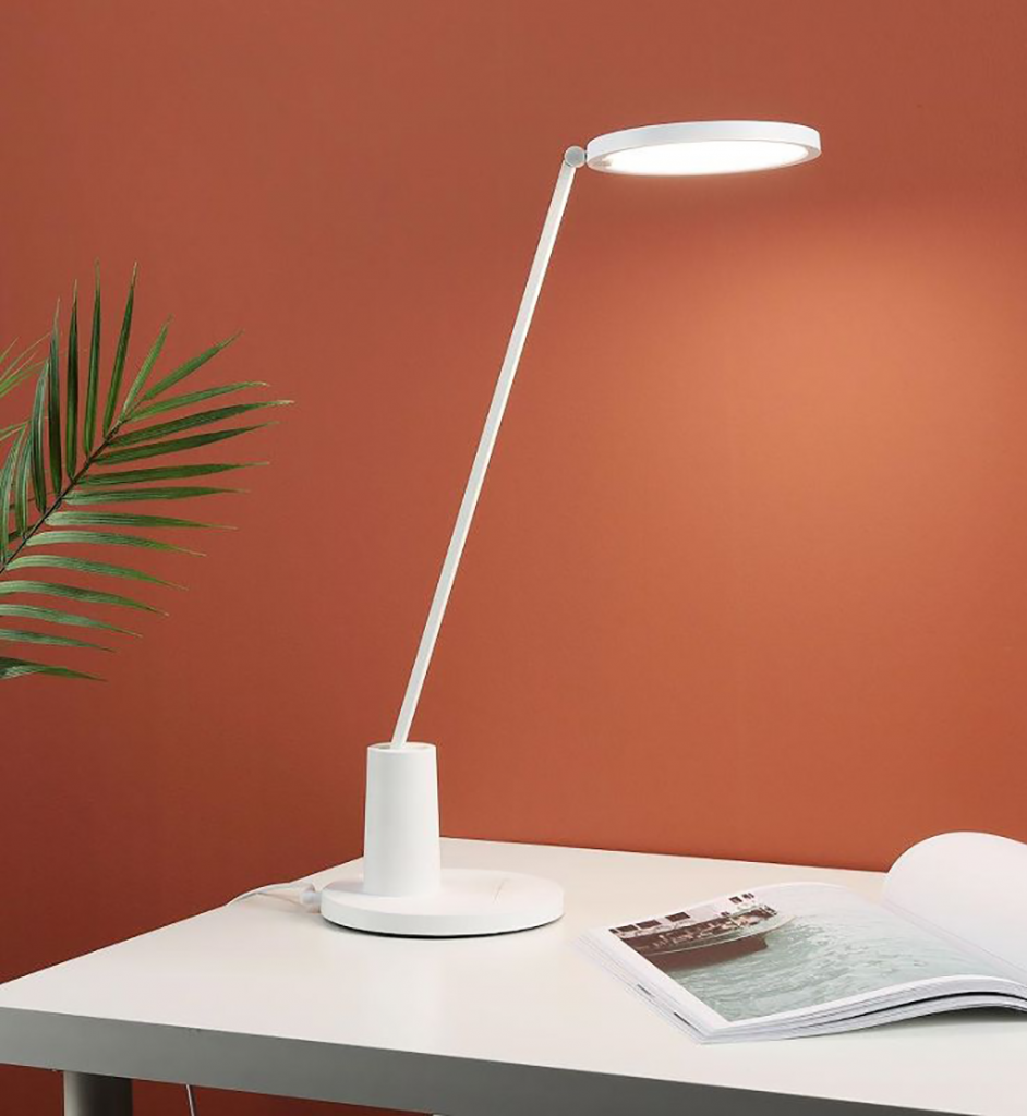 Xiaomi Yeelight LED Eye-friendly Desk Lamp Prime (YLTD05Y) 4.png