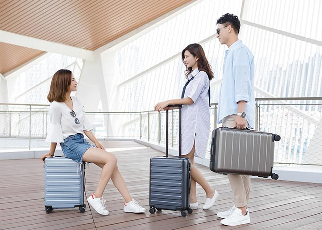 Чемодан RunMi 90 Fun Seven Bar Business Suitcase 24’’ – удобный и вместительный чемодан объемом 65 литров