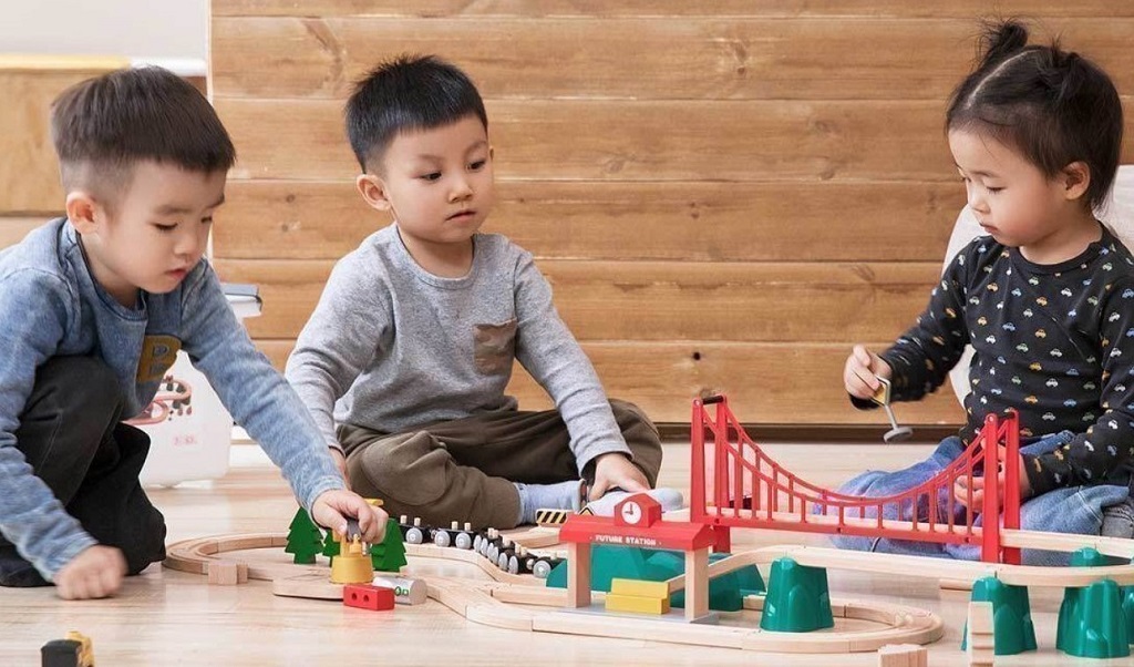 Xiaomi Mitu Track Building Block Electric Train Set развивает самые необходимые навыки для ребенка