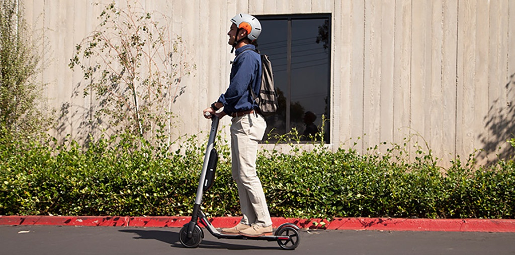 Ninebot by Segway KickScooter Es4 - прочный корпус