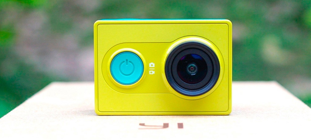 Экшн-камера YI Action Camera Basic Edition green