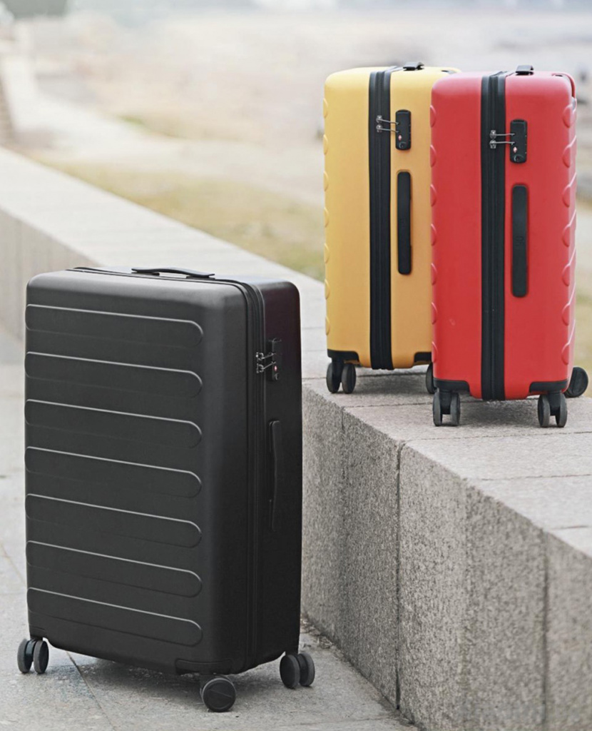 Чемодан RunMi 90 Fun Seven Bar Business Suitcase 24’’ – Прочные материалы