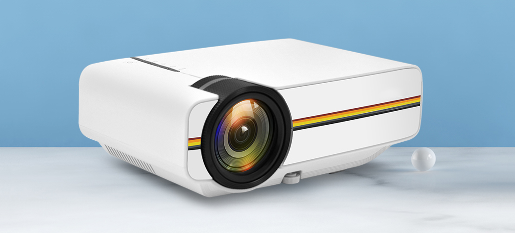 YG-400 – цифровой проектор для просмотра фильмов